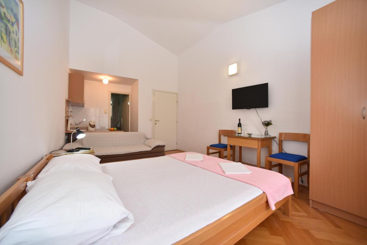 Apartmani Soljaga Petrovac Buitenkant foto