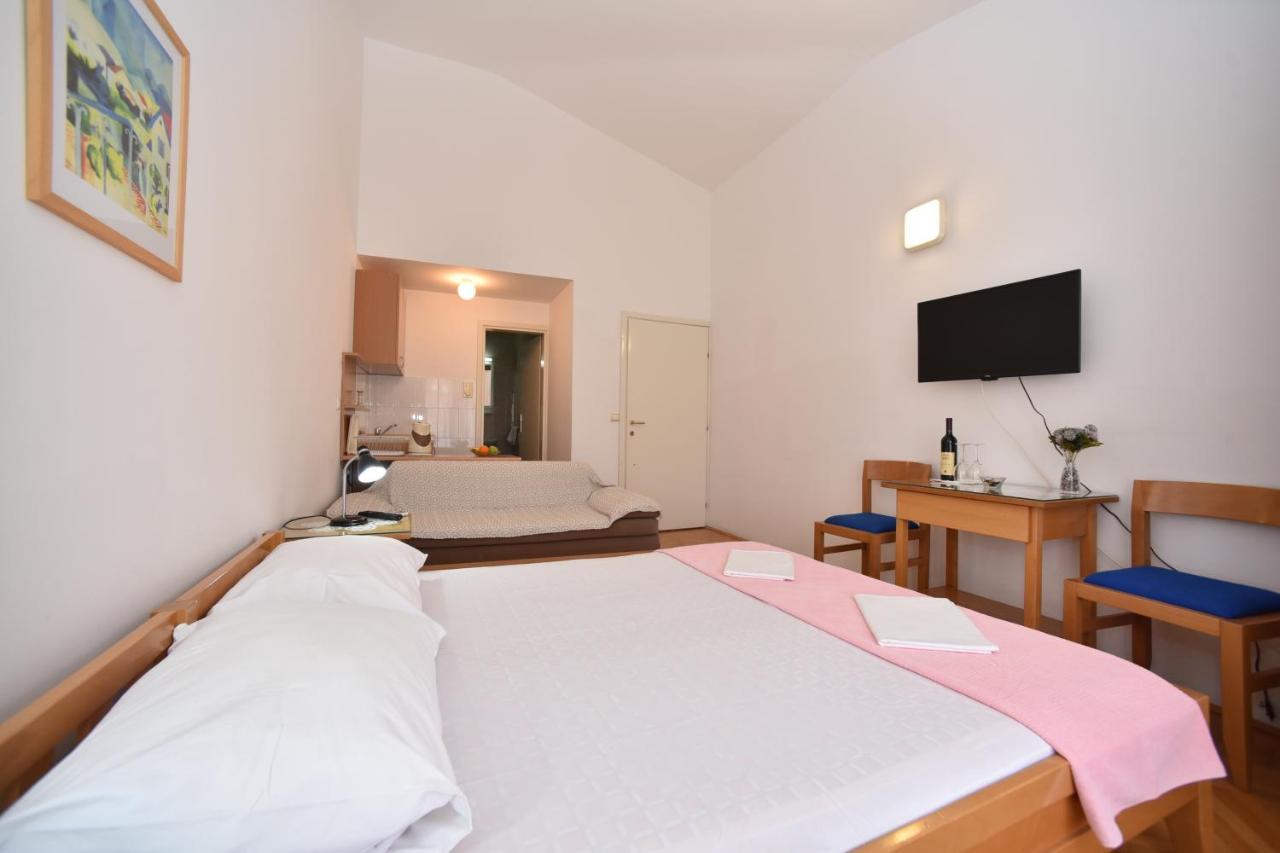 Apartmani Soljaga Petrovac Buitenkant foto