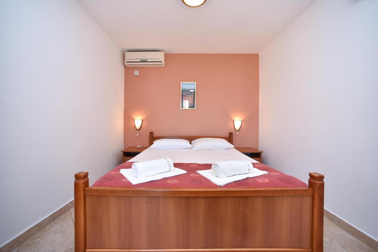 Apartmani Soljaga Petrovac Buitenkant foto