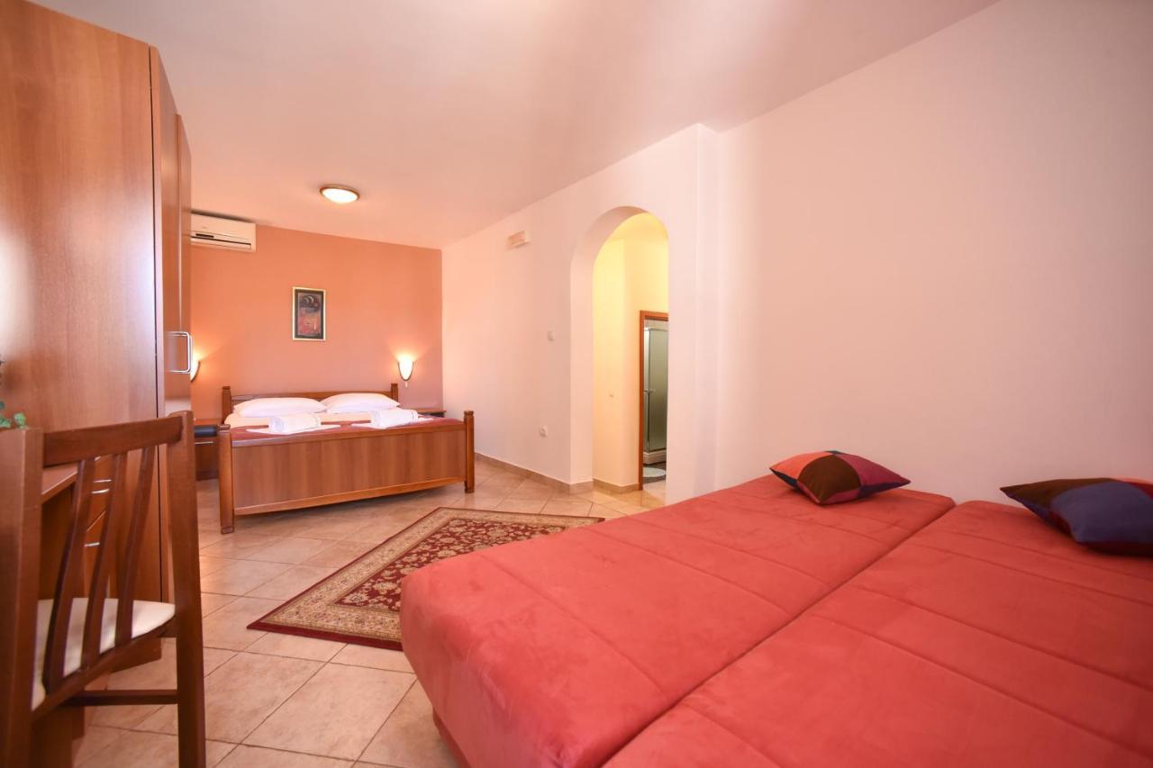 Apartmani Soljaga Petrovac Buitenkant foto