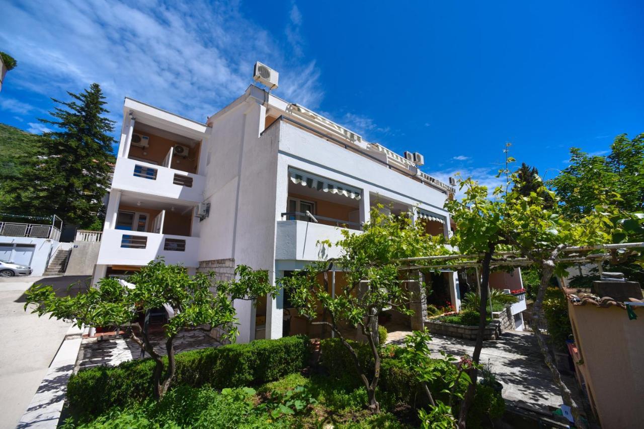 Apartmani Soljaga Petrovac Buitenkant foto